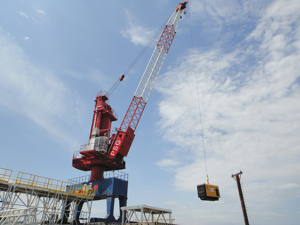 PEDESTAL OIL PLATFORM CRANE EXPROOF