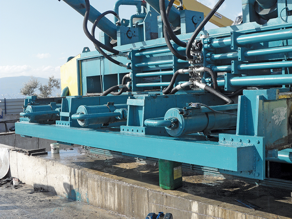 Scrap Press <p> Hydraulic System
