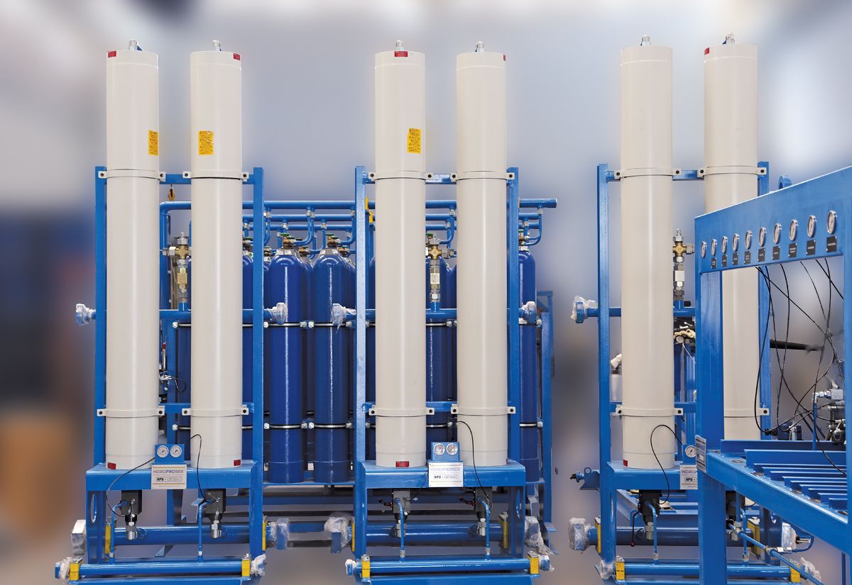 ACCUMULATOR STANDS